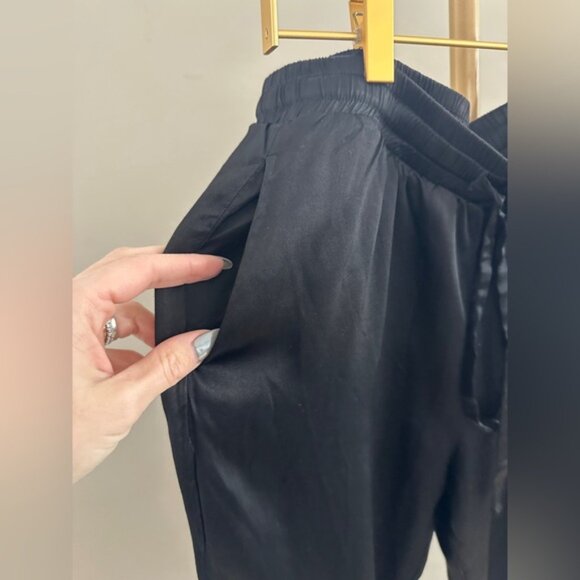 NATION LTD Black Satin Del Rey Jogger Pants Women’s Medium - Picture 7 of 8